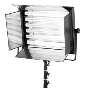 LAMPA DESK-330H/330W/BEZ ŚWIETLÓWEK