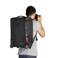 camera-roller_manfrotto_pro-light-reloader_switch-55_mb-pl-rl-h55_worn1_zakufoto.jpg