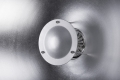 Quadralite_Beauty_Dish_Silver_70cm_01.jpg