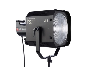 Fresnel FS30 (20-60°) + kufer  